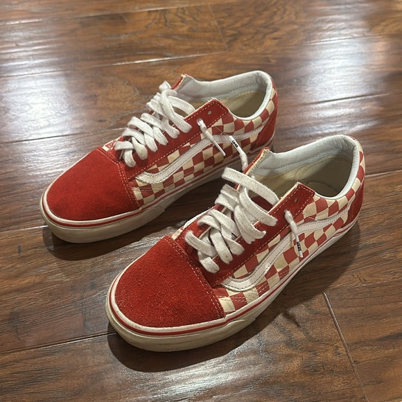 red checkered vans - Picture 3 of 5